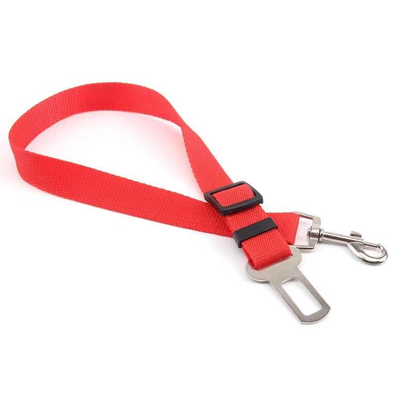 A Dog Seat Belt Designed for Vehicle Safety, Suitable for Securing Pets In The Car, Including Harnesses for Cats And Dogs