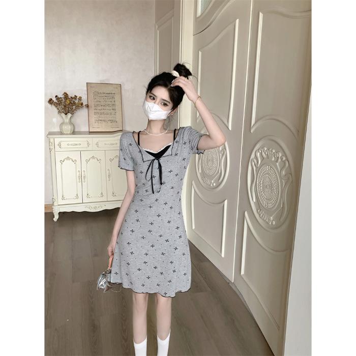 

New fake two-piece knitted dress for women s summer fat MM slimming bow A-shaped skirt Hepburn style small black dress S