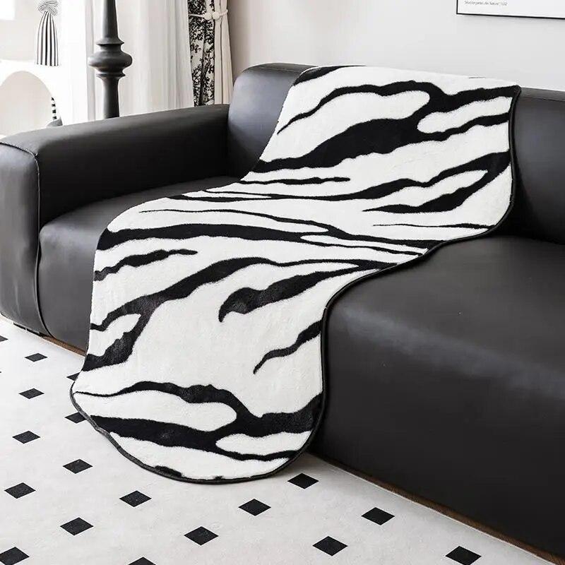 Plysj sofa pute og teppe for vintervarme fortykket sklisikre sofaer Håndkle Sengetøy Svart Hvit mønstret sofatrekk