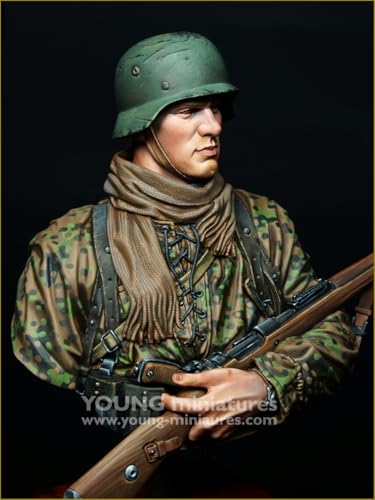 Young Miniatures 1/10 Scale WWII German Waffen-SS Young Infantryman with Rifle Bust Resin Kit YM18101 (Person)