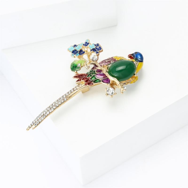 Multipurpose Fun Sophisticated Parrot Brooch Elegant Designs Portable Fashion Accessory for Performers Daily Outfit