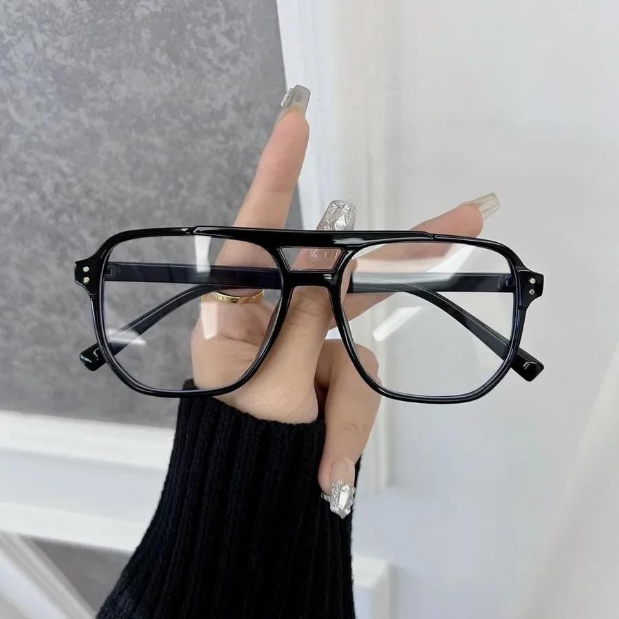 Fashion Luxurious Square Eyeglasses Frames Women Men Transparent Clear Brand Designer Optical Lovely Frame Oculos
