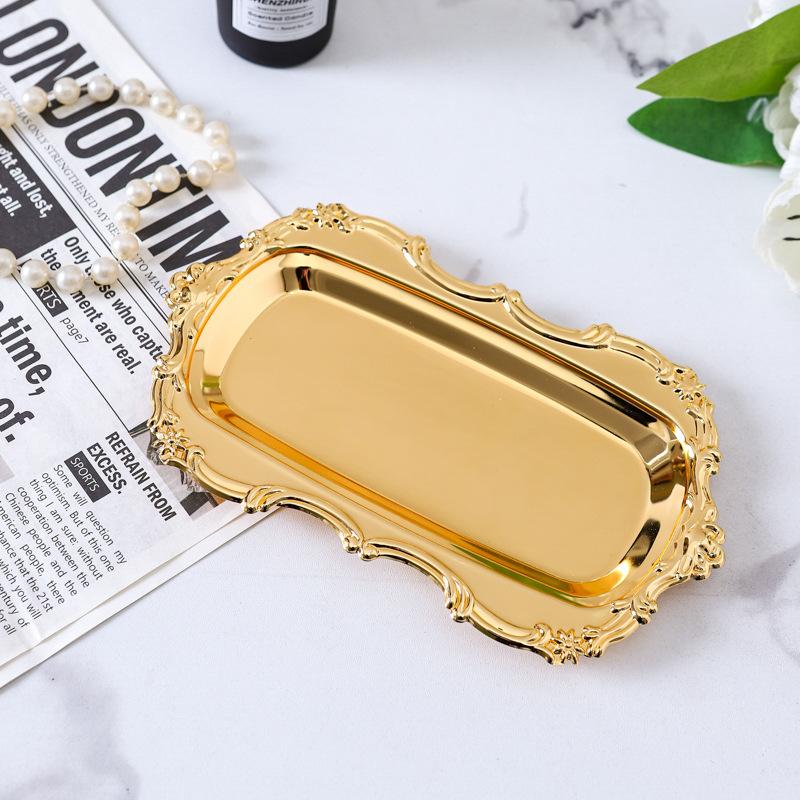 

Vintage Embossed Metal Iron Tray Serving Platter Dessert Plate Jewelry Storage Organizer Snack Tray for Dining Table Decor золотой
