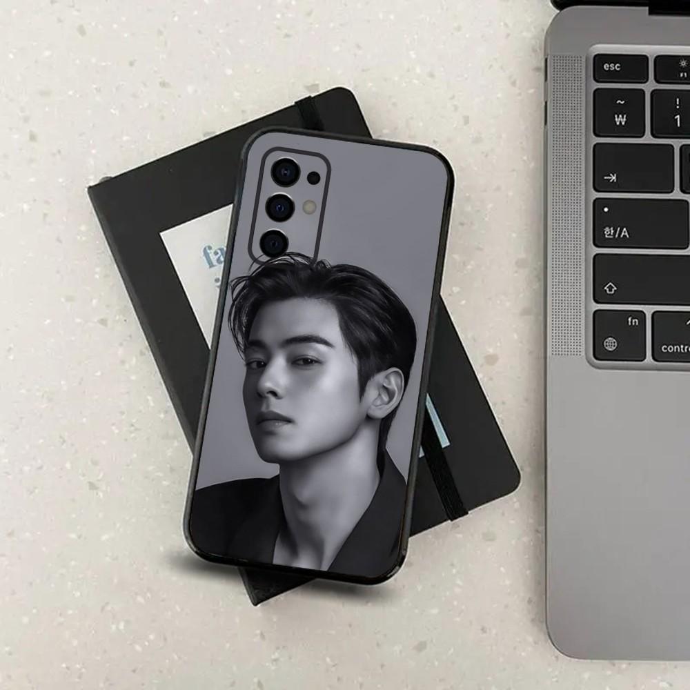 kpop Astro Cha E-Eun Woo Phone Case For Samsung S24,S21,S22,S23,S30,Ultra,S20,Plus,Fe,Lite,Note,10,9,5G Black Soft Cover Samsung S24