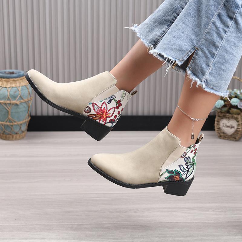 Print Random Women Ankle Boots Suede Pointed Toe Designer Mid Heels Shoes 2025 Trend Chunky Classic Winter Chelsea Botas Mujer