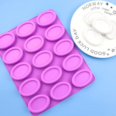 Stampi in Silicone per Sapone a 15 Cavità Forma Ovale Forniture per Fare il Sapone Fai da Te Stampo per Torta al Cioccolato Fatto a Mano Strumenti per Fare il Sapone Regali di Compleanno