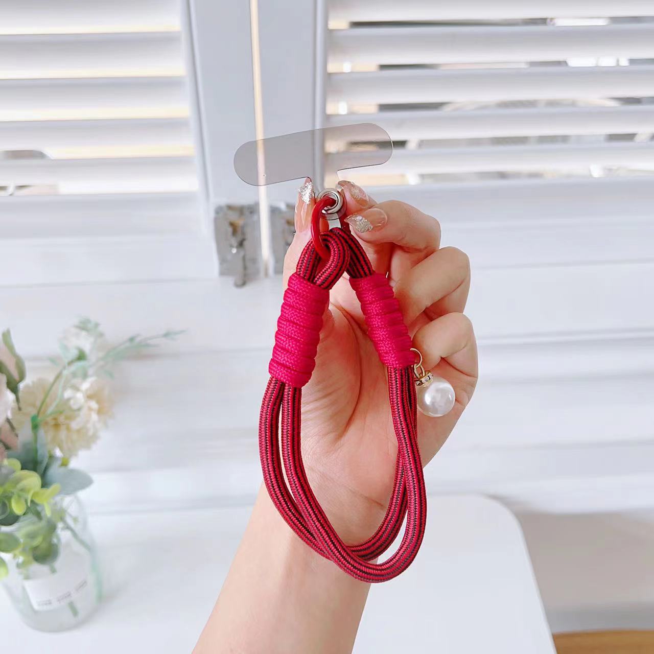 

Phone Short Lanyard 30cm Wrist Strap Nylon Pearl Hand Strap with Tether Tab Red