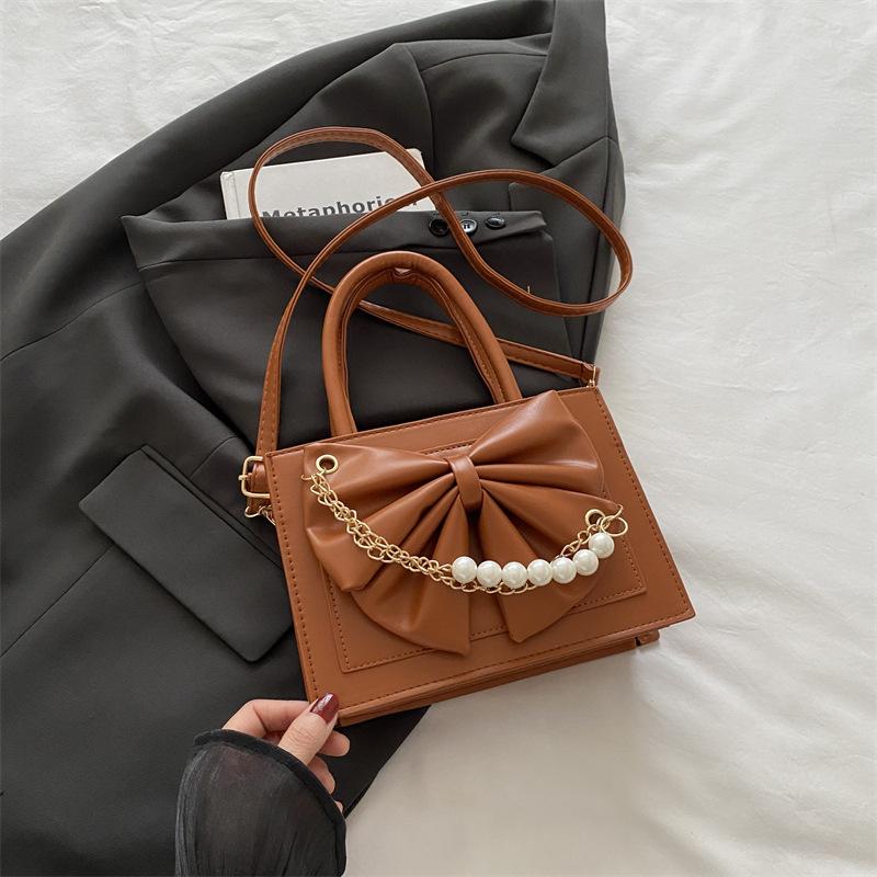 Elegant Pleated Bow Design PU Shoulder Bags for Women Solid Color Pearl Chain Ladies Crossbody Bag Simple Female Square Handbags