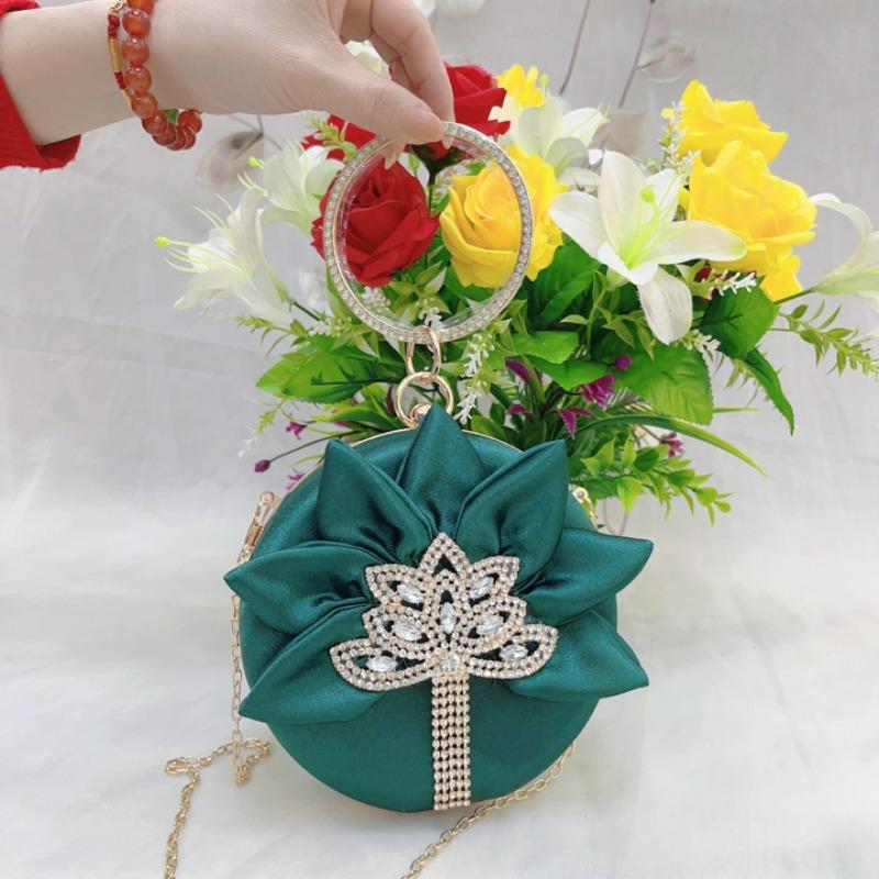 

New clutch bag autumn and winter flower bag shoulder oblique span small bag Korean version sweet beautiful women bag dinner handbag banquet bag