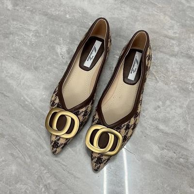 Scarpe da donna con decorazioni in metallo alla moda, primavera e autunno, comode e comode, con punta quadrata, per il tempo libero, design di lusso, nuove