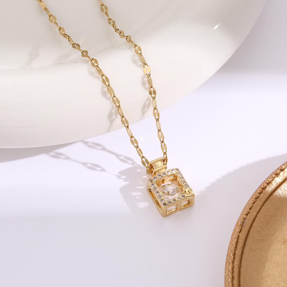 Hochwertige Damen Halskette aus Titanstahl mit vierblättrigem Kleeblatt - Nicht verblassend, vielseitige Schlüsselbeinkette