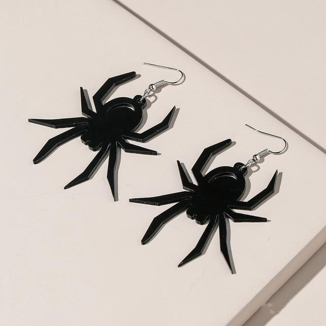 Halloween Women 'S Earrings Funny Cartoon Black Spider Black And White Ghost Skull Hand Pendant Earrings Ladies Cosplay Jewelry