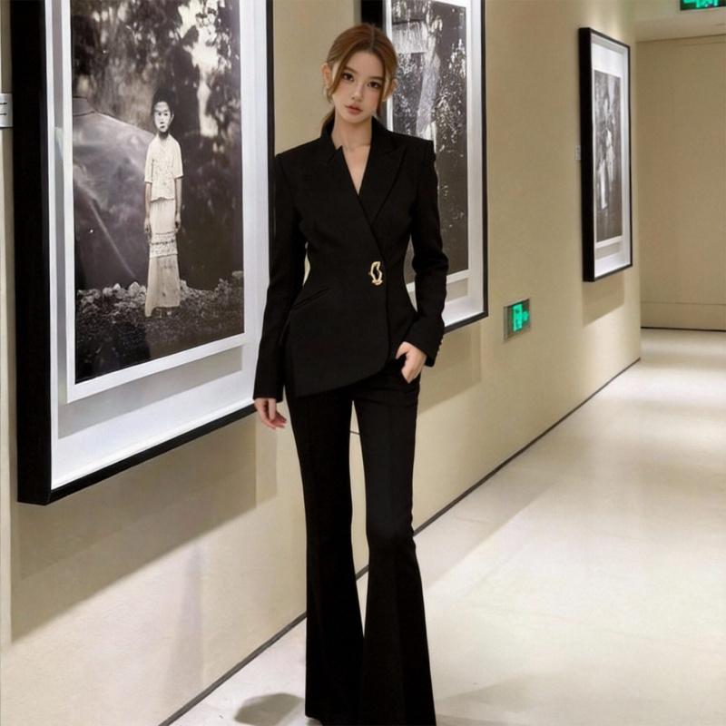 2026 Spring New Women's Fashion Design Commuting Slim-Fit Versatile Black Blazer