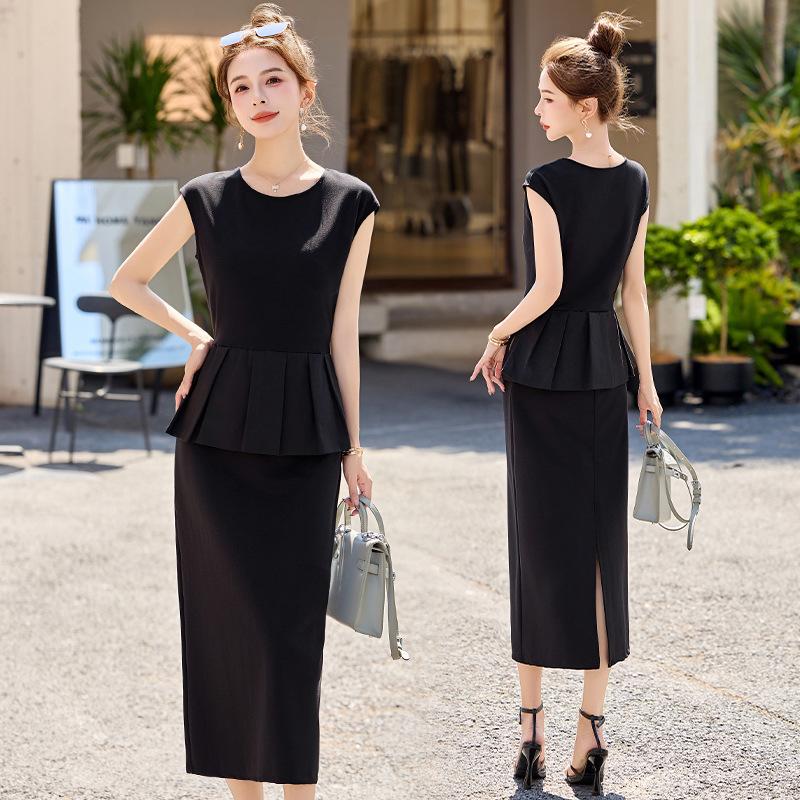 French Hepburn style dress women's summer light luxury design sense temperament celebrity slim and thin fake two-piece skirt