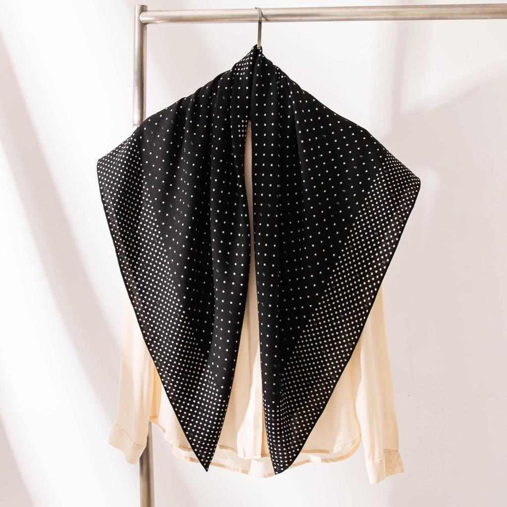 Autumn 2025 Unisex Versatile Wool Neck Warmer & Sun Protection Shawl