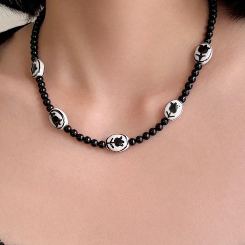 

ФАНТАСТИЧНА ПЛАНЕТА малюнок тюльпана онікс намисто tulip drawing onyx necklace