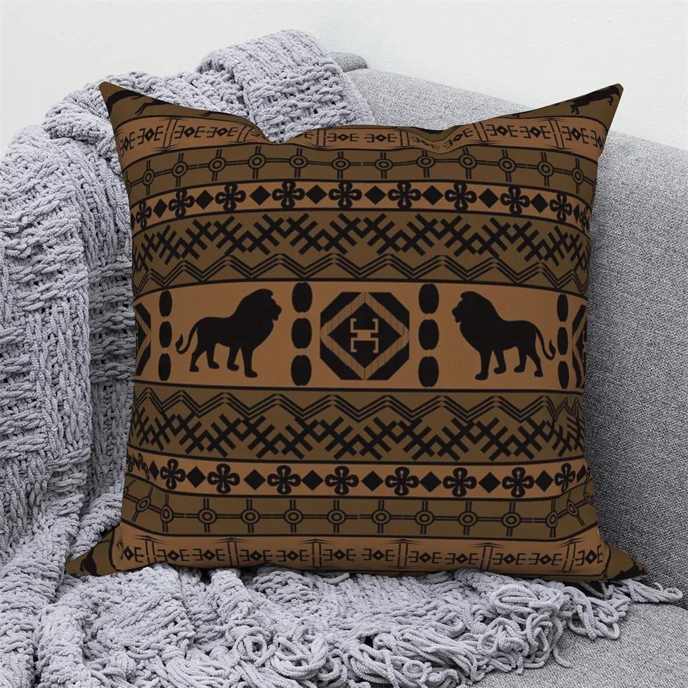 Vintage Pillowcase Medieval Ethnic Pattern  Polyester Decorative Cushion Cover Home Sofa Decoration
