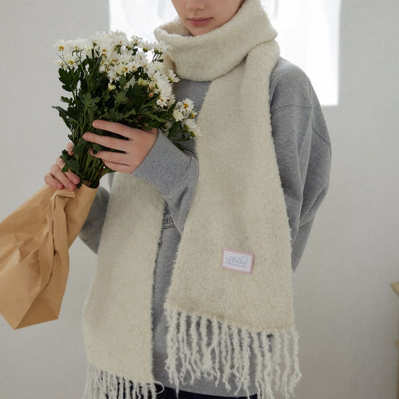 TATIANA Snuggle Boucle Fringe Muffler MF8100 3 Colors