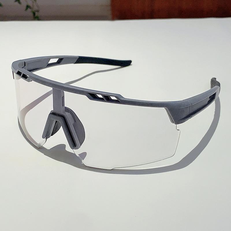 

Punk Photochromic Sunglasses Women For Men Luxury Brand Designer Vintage Sun Glasses Ski Cycling Windproof Outdoor Sport Goggle