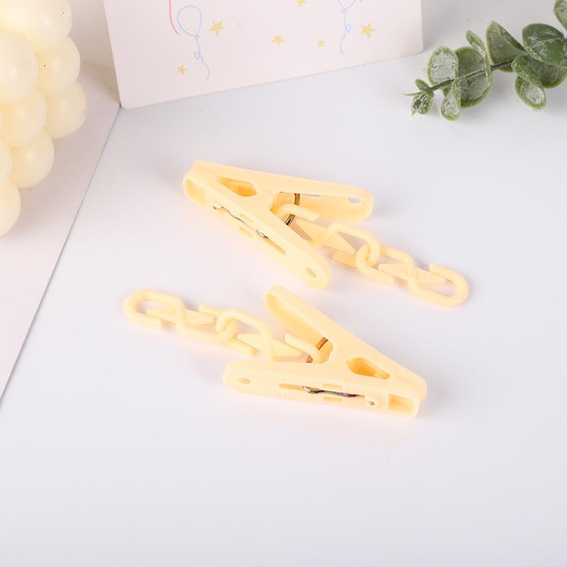 

Multifunctional Non-Slip Portable Folding Clothes Hanger for Travel and Outdoor Use