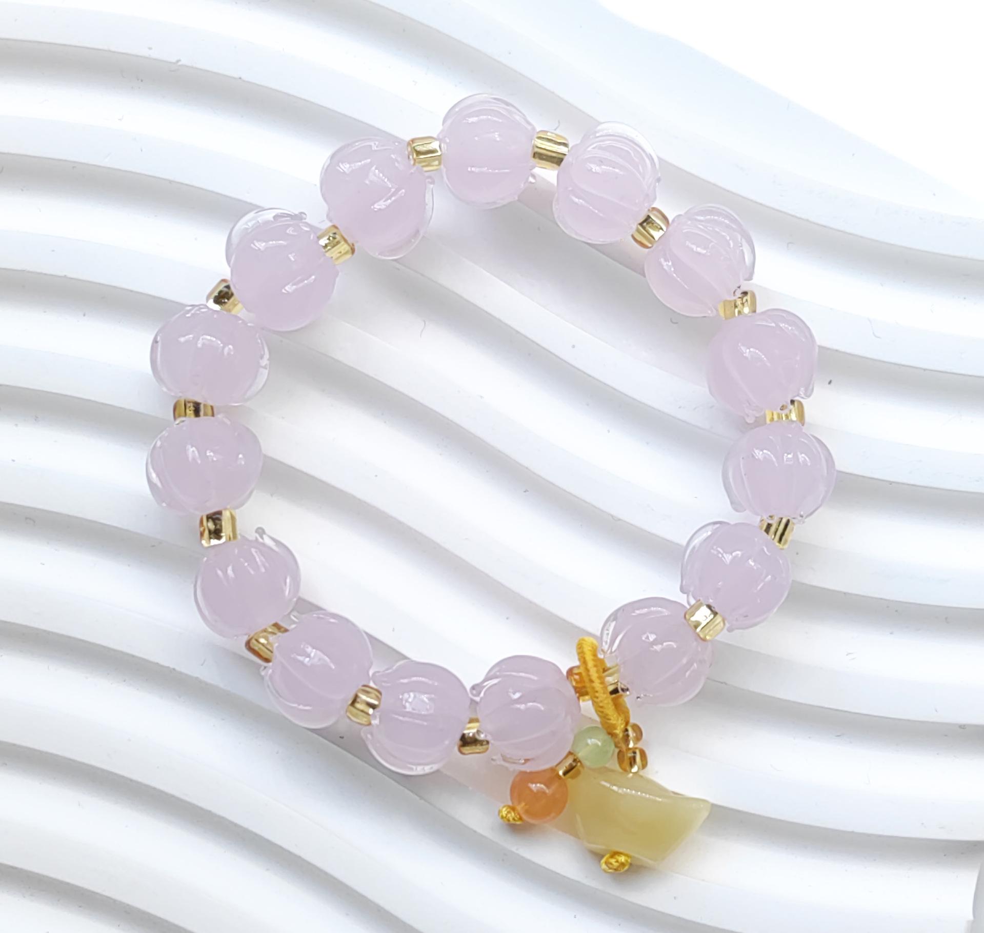 Persimmon Lotus Agate Ruyi Beaded Bracelet