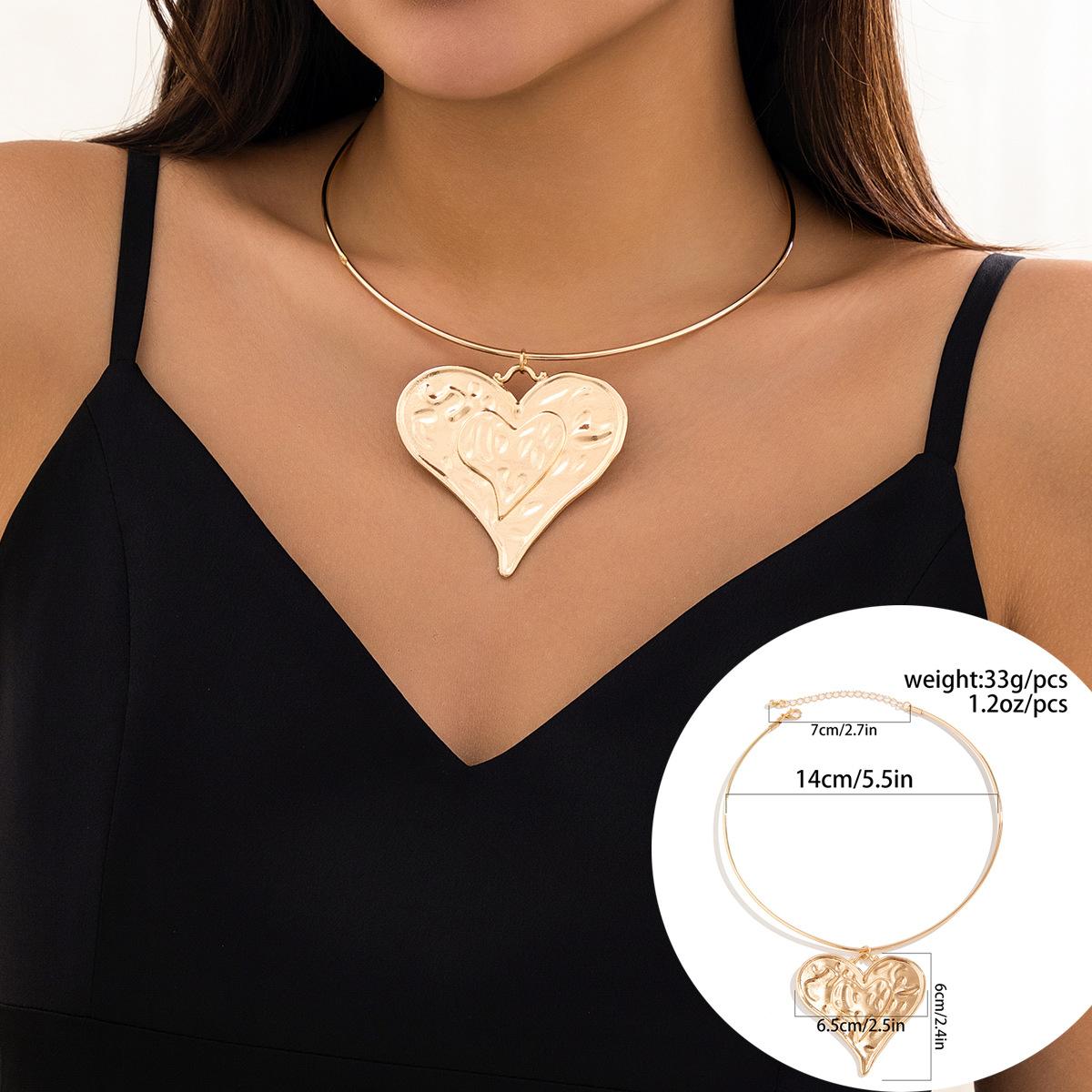 

Love pendant choker sweet and spicy jewelry ins style niche double-layer texture metal collar for women See details