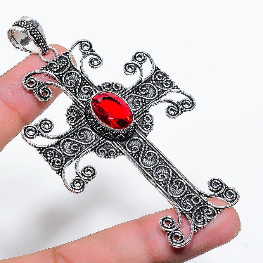 

Mozambique Garnet Gemstone Handmade Ethnic Gift Jewelry Pendant 3.35 VR-1659