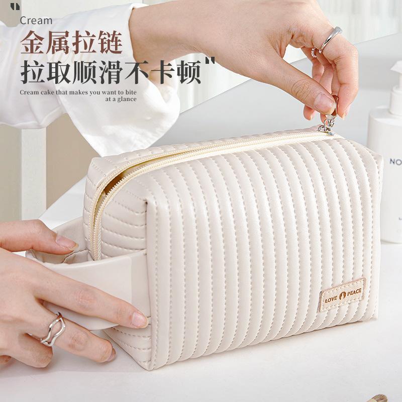 Carino Piccolo Beauty Case Portatile Borsa Cosmetica da Viaggio Pochette per Trucco Impermeabile Borse da Toilette per Accessori di Bellezza Regalo per Donne