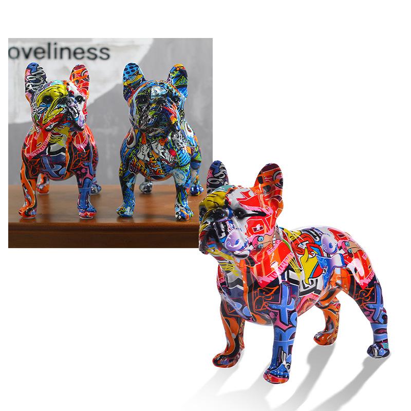 Statuie Rășină Bulldog Francez Colorat Stil Graffiti Figurină Câine pentru Raft Desktop sau Decor Cameră Ornament îndrăzneț pentru Iubitor de Animale de Companie Cadou