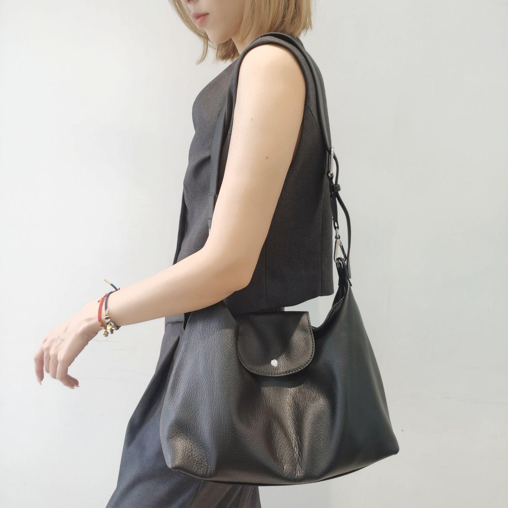 

Стильная высококачественная кожаная сумка через плечо: Европейская и американская модная женская сумка большой вместимости чёрный