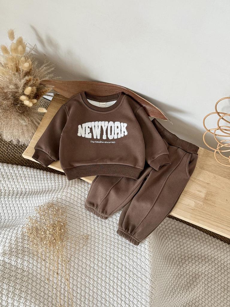Boys' Cozy Velvet Hoodie & Pants Set: Round Neck, Letter & Towel Embroidery