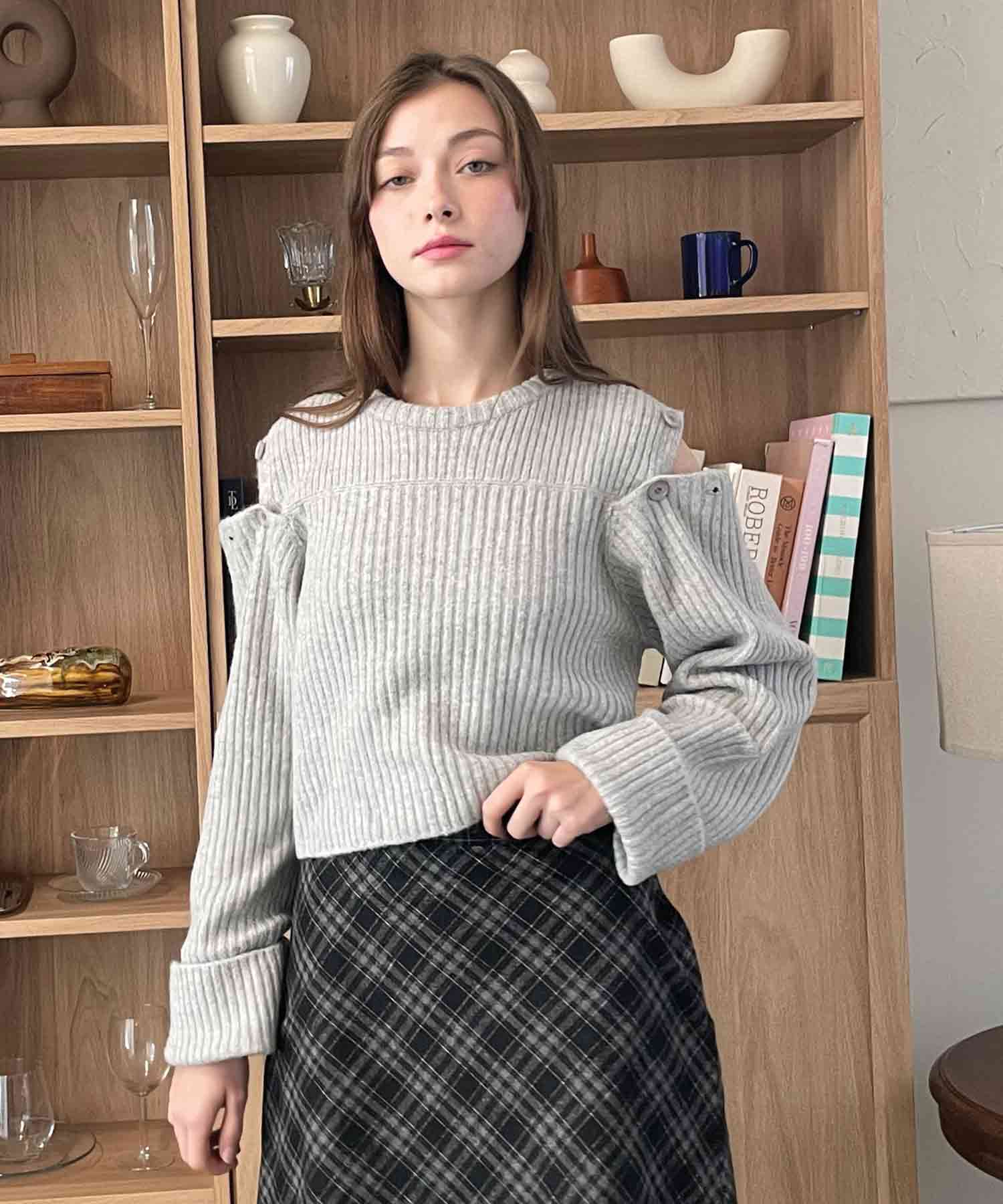 Delaidy Invincible Button Knit (Gray)