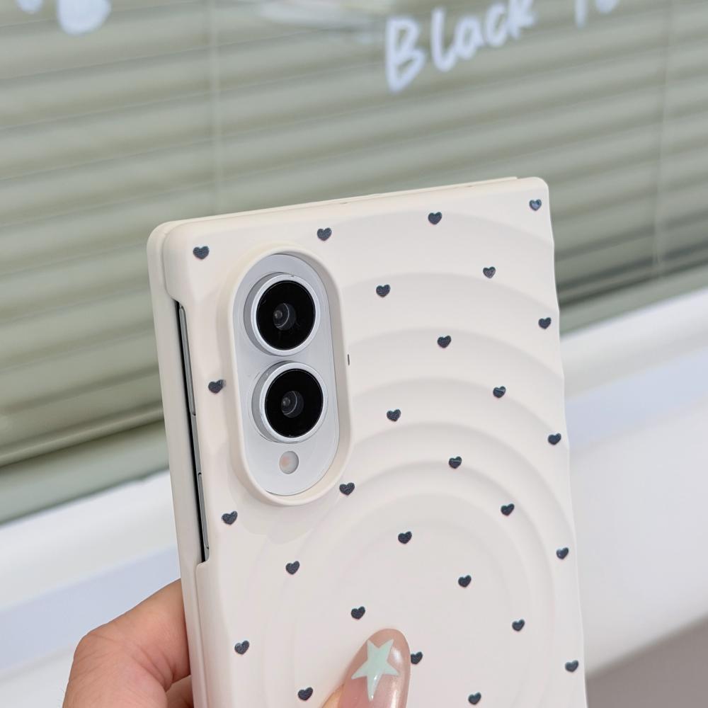 Candy Silicone Soft Ripple Magnetic Phone Case For Samsung Galaxy ZFold 8 Cute Heart Shockproof Bumper Wireless Charging Cover