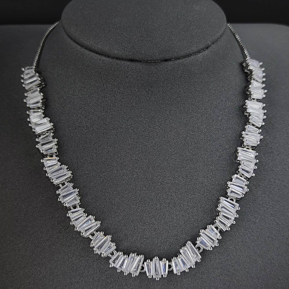

Korean Style Simple Versatile Women s Necklace with AAA Zircon Micro-Inlay