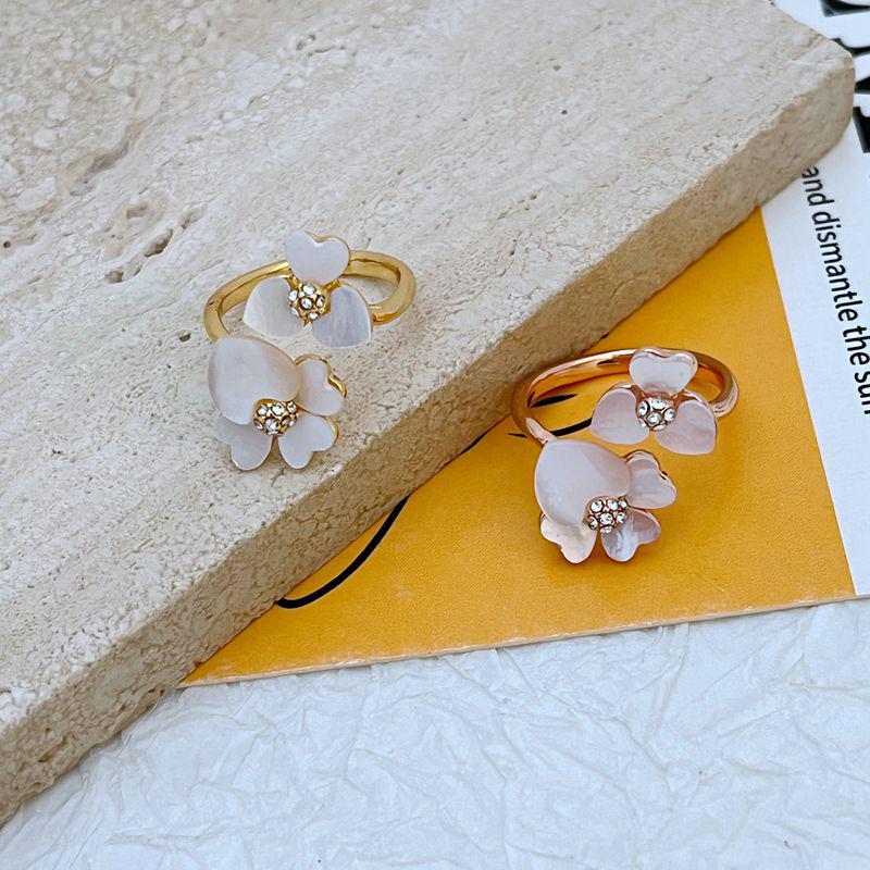 

Elegant Natural Shell Flower Metal Ring Size 7 золотой