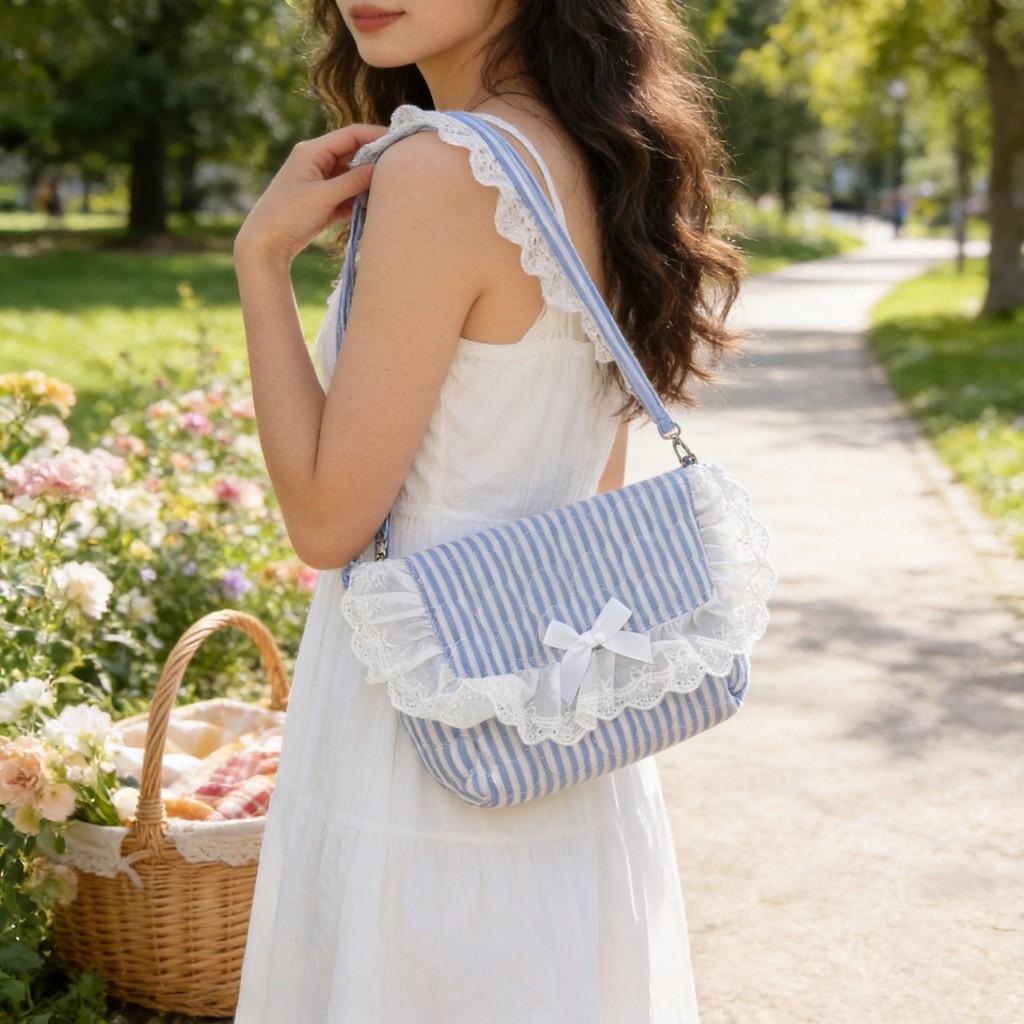 Stripe Sweetheart Lace Small Crossbody Purse With Magnetic Closure For Casual Wear