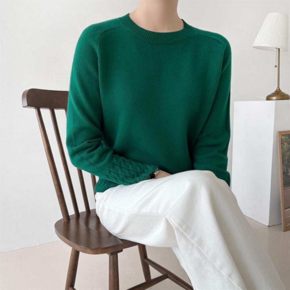 New Arrivals Open Run Women Solid Cable Knit Round Neck Basic Fit Autumn Sweater