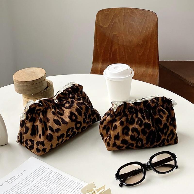 Fashion Women Pearl Zipper Makeup Bag Large Capacity Toiletry Travel Organizer Pouch Ladies Leopard Printed Make Up Bags Gift