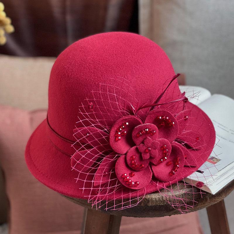 

Осенне-зимняя фетровая шляпа для женщин, круглый верх, однотонная, в корейском стиле, модная женская шляпа с цветочным узором one size