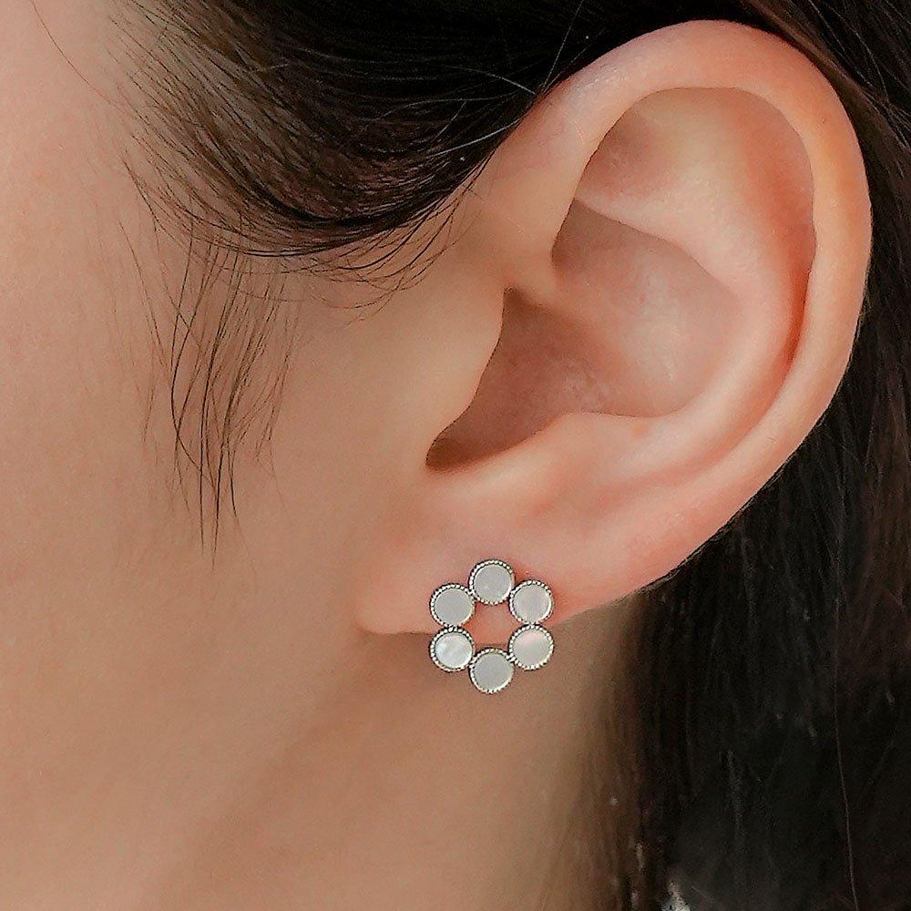 [Worn by Gong Seung Yeon and Oh My Girl's Yubin] Six Circles Connect Earrings