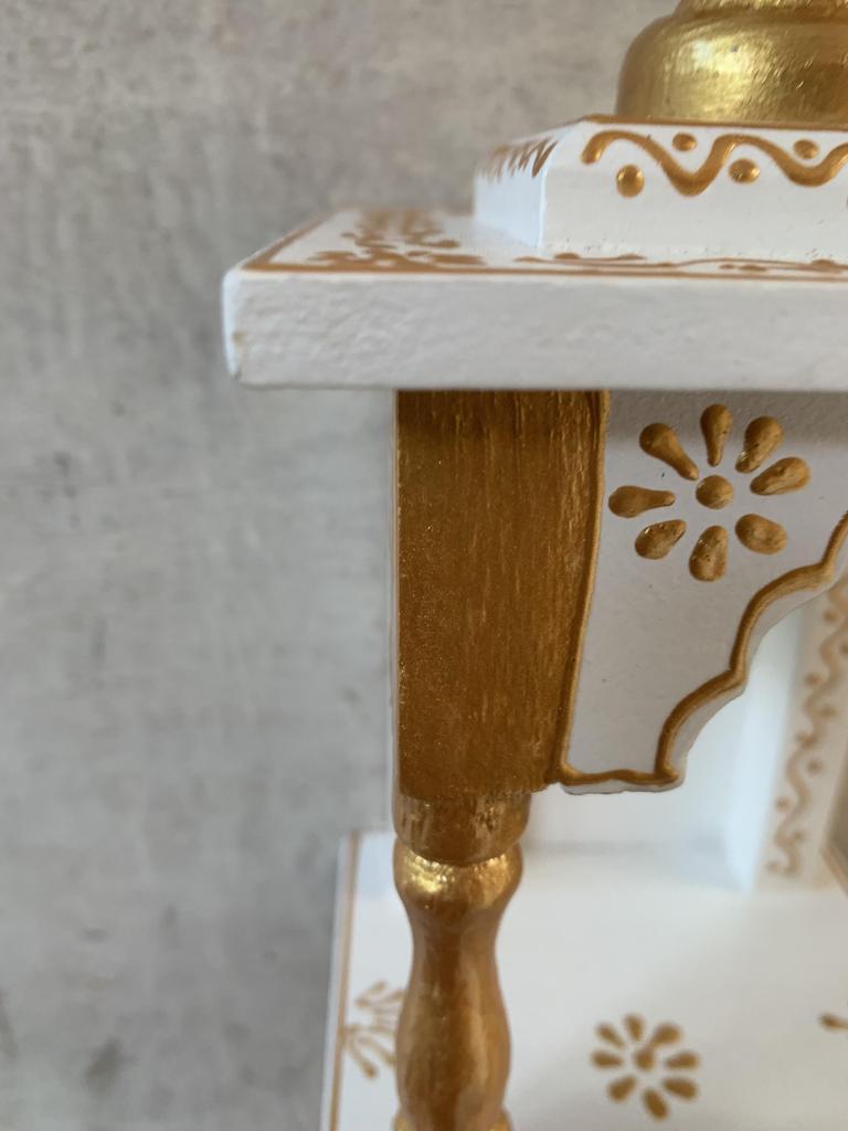 Holztempel für Zuhause | Weiß & Gold Mini Pooja Mandir I Handgefertigter Gebetsschrein