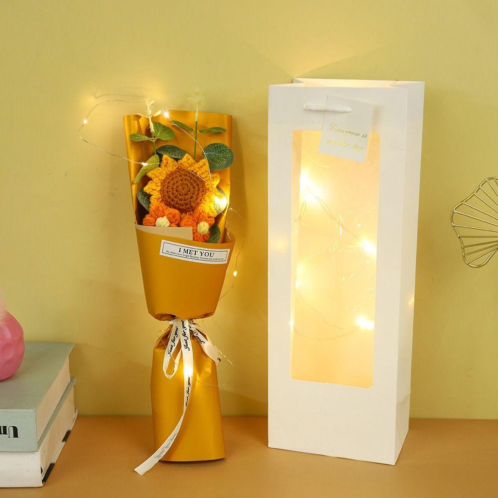 

Finished Artificial Flowers Handmade Knitted Graduation Bouquet Crochet Flower Bouquet Home Decor синій