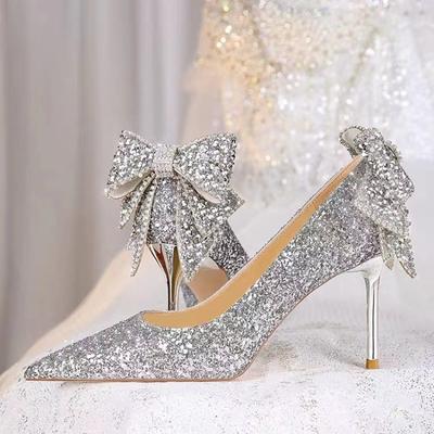 Scarpe Singole Tacco Sottile Diamante Pieno Autunno Nuovo Punta Appuntita Bordo Basso Fiocco Sul Piede Antiscivolo Resistenti all'Usura Tacchi Alti
