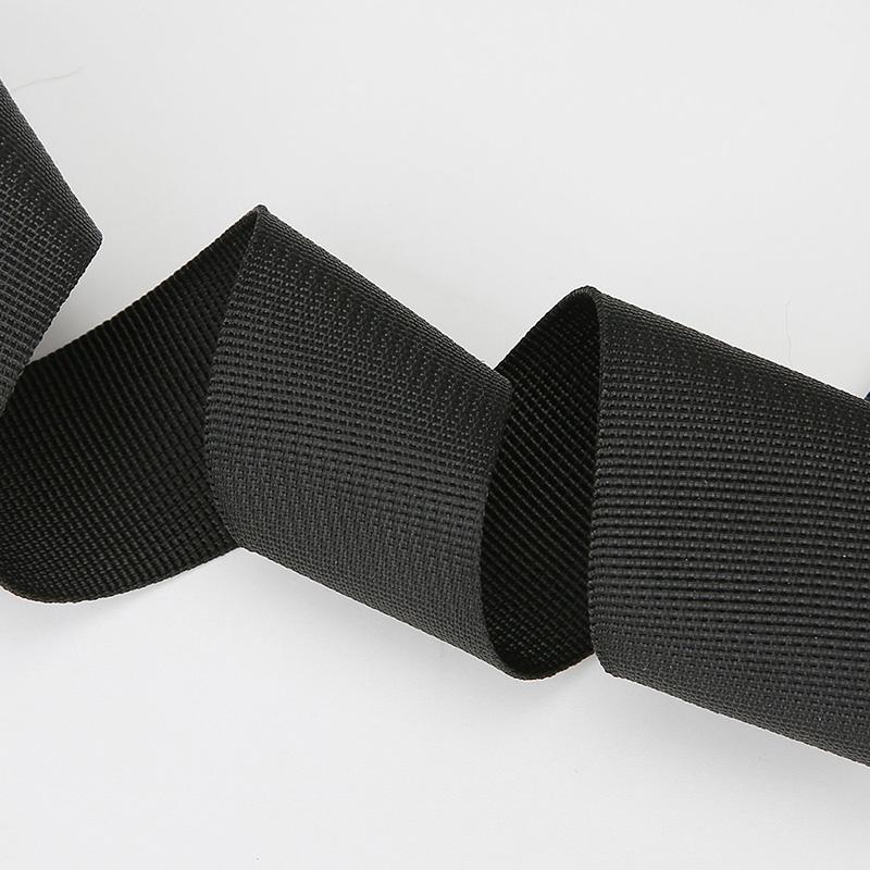 Bolsa Tiracolo de Nylon Estilosa para Homens – Peitoral Cruzada Multifuncional com Múltiplos Bolsos para Atividades ao Ar Livre