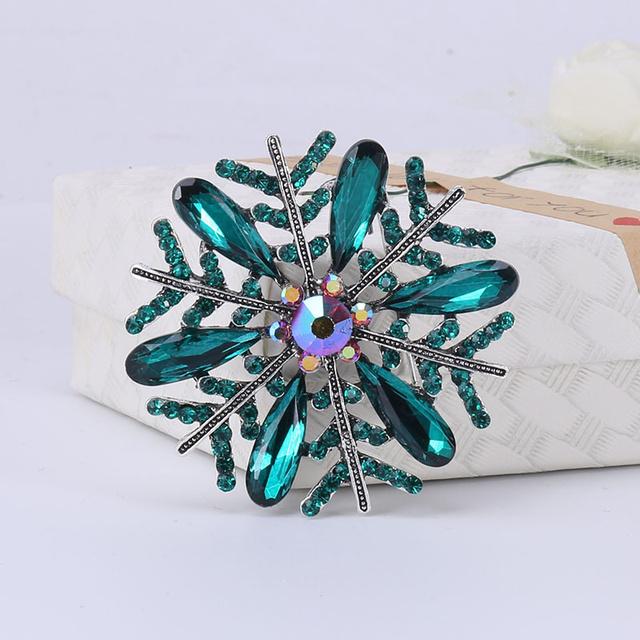 High Grade Rhinestone Fine Metal Alloy Snowflake Pin Brooch Brooches Pin Brooch Fashionable Versatile Clothing MatchingWedding Jewelry
