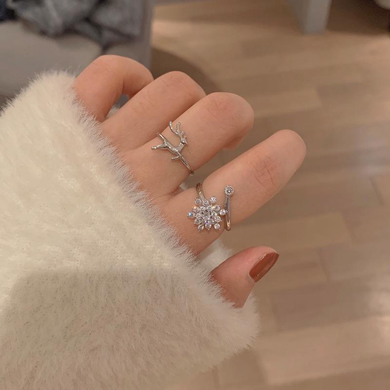 Korean Style Christmas Reindeer Ring for Women – Influencer-Inspired Open Adjustable Design