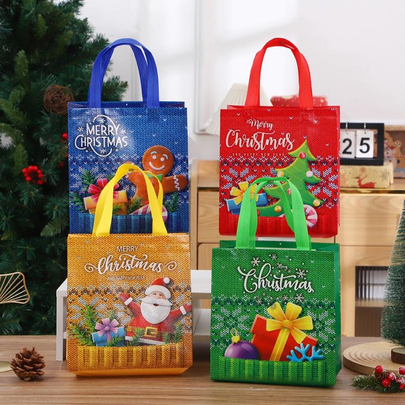 Christmas Nonwoven Gift Bag With Cartoon Design Candy Treats Holiday Party Favors Reusable Tote