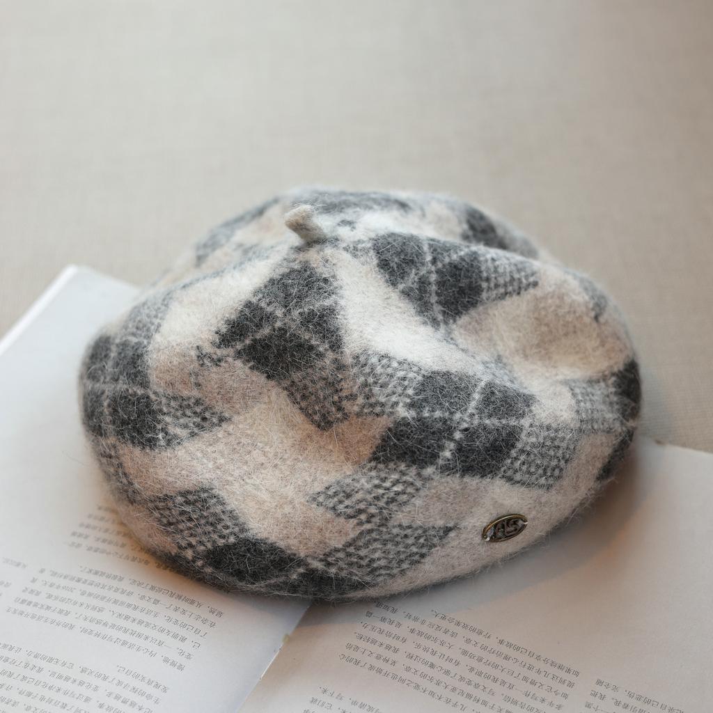 Vintage Woolen Beret Hat Winter Hats For Women Plaid Vintage Bonnet Painter Cap Female Fashion Accessories New
