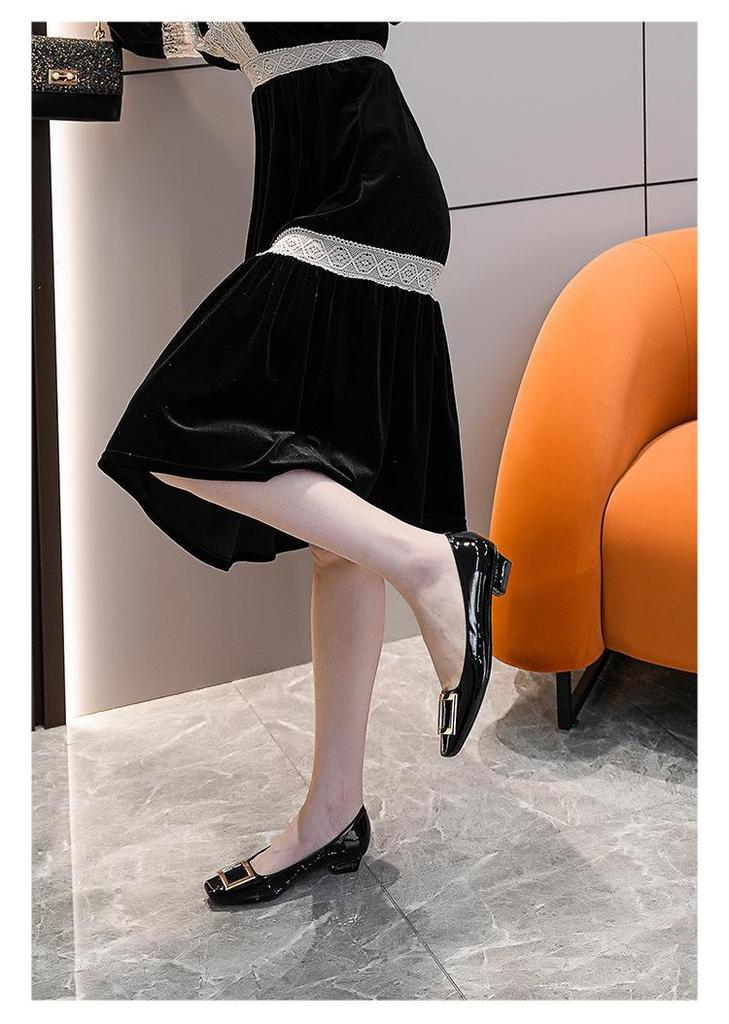 2026 Elephant Grey Patent Leather Chunky Heel Buckle Shoes - 2.5CM Square Toe, Low Cut Women's Heels