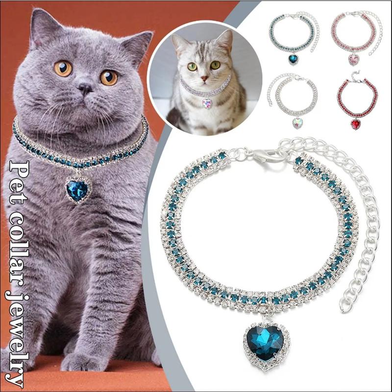 Luxury Crystal Cat Collar Love Pendant Necklace Pet Collar Adjustable Small Dog Cat Neck Ring Rhinestone Collar Pet Accessories